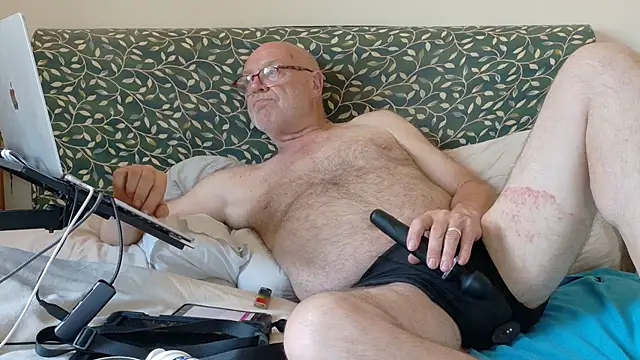 KinkCentral online show from 06.24.26
