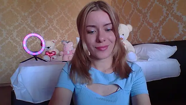 Snapshot of Softy_Aura_ chatting on 06.24.26 Softy Aura online show from 06.24.26