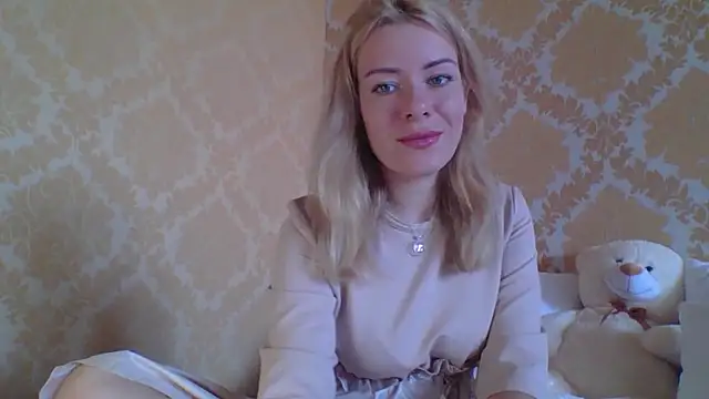 Snapshot of Softy_Aura_ chatting on 07.25.26 Softy Aura online show from 07.25.26