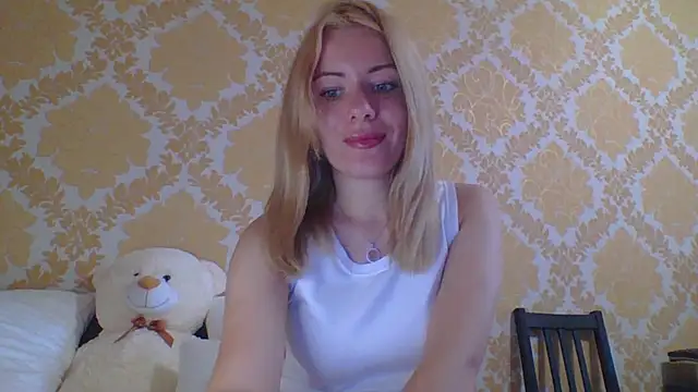 Snapshot of Softy_Aura_ chatting on 07.29.26 Softy Aura online show from 07.29.26