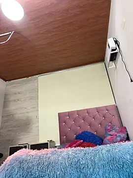 Nyra Queen online show from 06.03.26