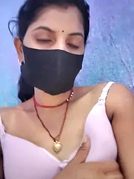 Snapshot of RUHI_1143 chatting on 06.19.26 RUHI 1143 online show from 06.19.26