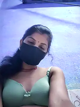 Snapshot of RUHI_1143 chatting on 06.21.26 RUHI 1143 online show from 06.21.26