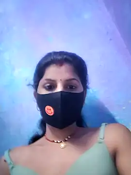Snapshot of RUHI_1143 chatting on 07.14.26 RUHI 1143 online show from 07.14.26
