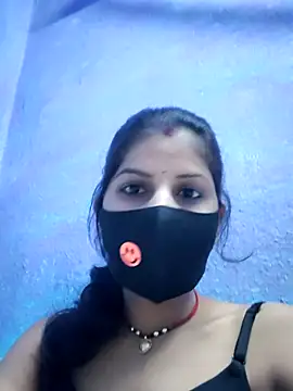 Snapshot of RUHI_1143 chatting on 07.22.26 RUHI 1143 online show from 07.22.26