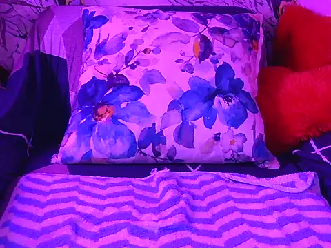 hot-saanvi online show from 05.30.26