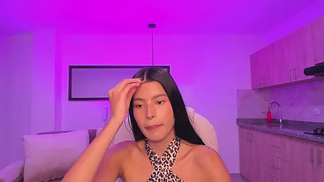 Snapshot of amber_willow chatting on 05.18.26 amber willow online show from 05.18.26