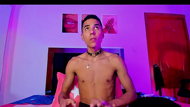ThiagoSexy005 online show from 06.02.26