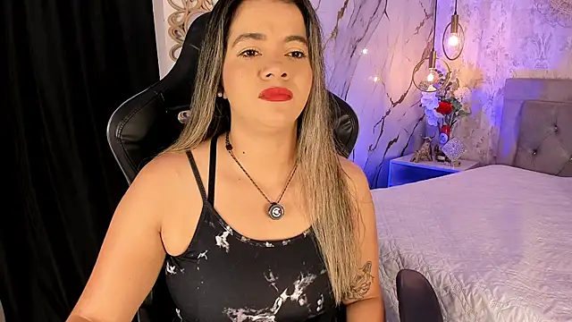 Snapshot of Leidy_2026 chatting on 06.12.26 Leidy 2026 online show from 06.12.26