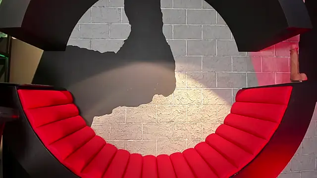 CrisGil online show from 04.27.26