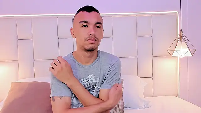 AndresSolorzano1 online show from 05.12.26