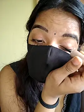 vanika2000 online show from 05.18.26