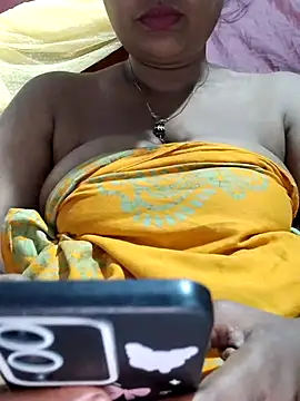 Gulapi N online show from 05.15.26