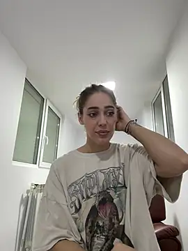 Snapshot of ZenyShy chatting on 05.26.26 ZenyShy online show from 05.26.26