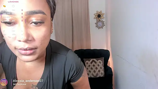 Snapshot of alessia_anderson chatting on 03.11.25 alessia anderson online show from 03.11.25
