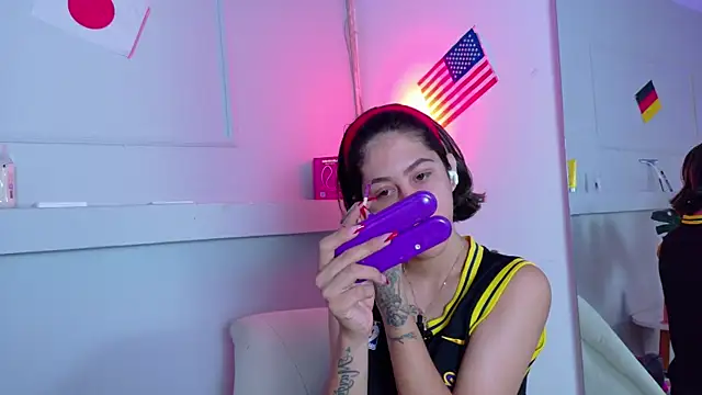 ZoeyPetit online show from 07.16.26