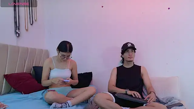 sweetauracouple online show from 06.21.26