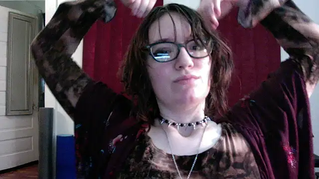 AnnywnBelle online show from 05.07.26
