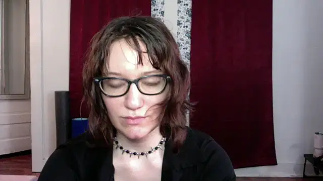 AnnywnBelle online show from 05.22.26