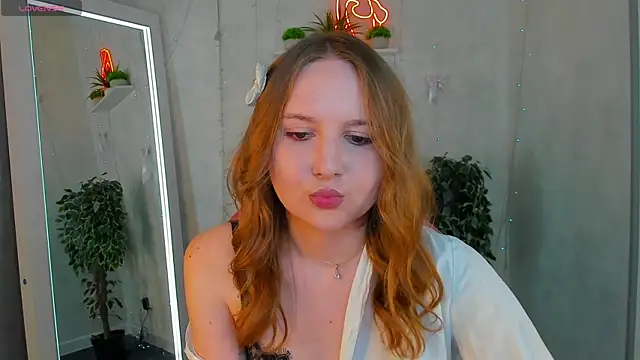 Emmaa Kimm online show from 06.11.26