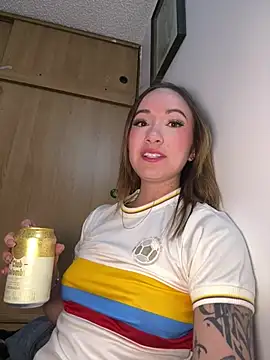 Hannah Lane online show from 06.24.26