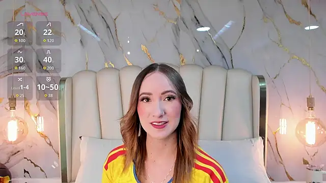 Hannah Lane online show from 07.03.26
