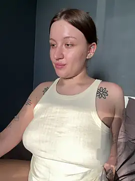 elegant curves online show from 05.24.26