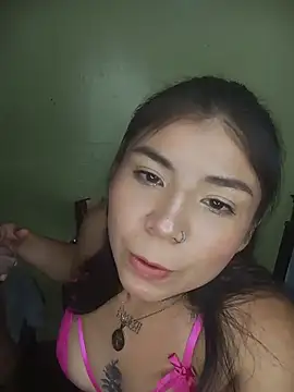 PequenaNena online show from 06.04.26