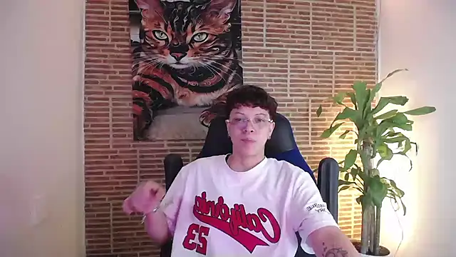 Asher addamss  online show from 07.15.26