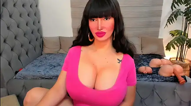 Snapshot of PlayfullMaria chatting on 01.11.25 PlayfullMaria online show from 01.11.25