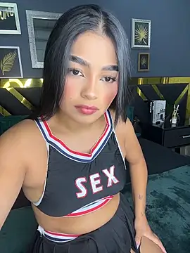 EvasBlazeXXX online show from 05.19.26