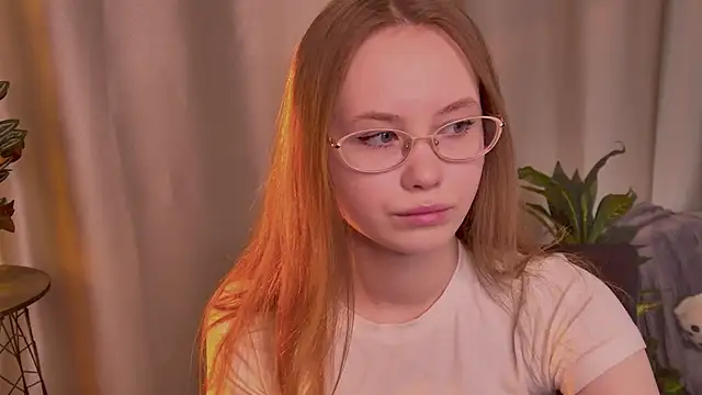 FloraLarsson online show from 06.02.26