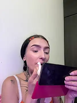 she-dulce online show from 05.06.26