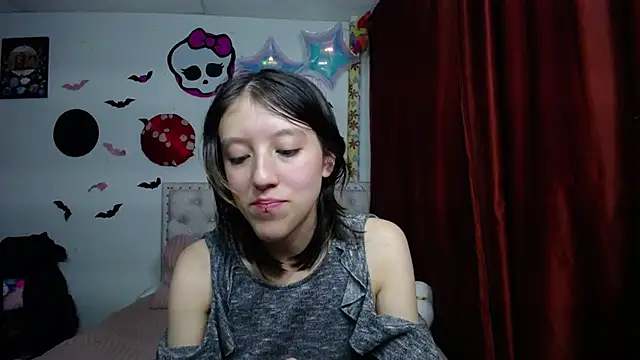 Snapshot of Blair_y_Briar chatting on 06.23.26 Blair y Briar online show from 06.23.26