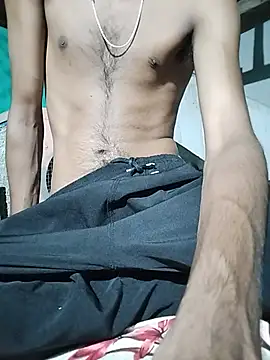 Snapshot of Tushu_under19_boy chatting on 06.25.26 Tushu under19 boy online show from 06.25.26
