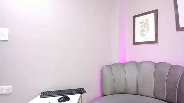 Roxanna moore online show from 06.22.26