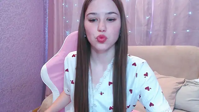 Snapshot of KellySpt chatting on 07.15.26 KellySpt online show from 07.15.26