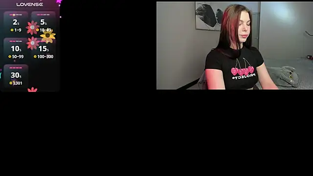 Snapshot of EmmyyK chatting on 06.27.26 EmmyyK online show from 06.27.26