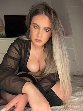 SensualQueenX online show from 05.06.26