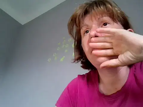 Snapshot of sarahme2 chatting on 05.08.26 sarahme2 online show from 05.08.26