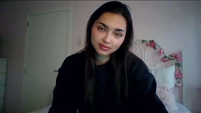 Snapshot of yourbella37 chatting on 05.14.26 yourbella37 online show from 05.14.26
