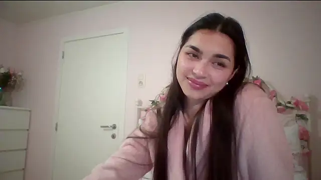 Snapshot of yourbella37 chatting on 05.15.26 yourbella37 online show from 05.15.26