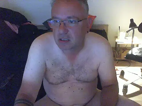 GeorgeCarlo online show from 06.04.26