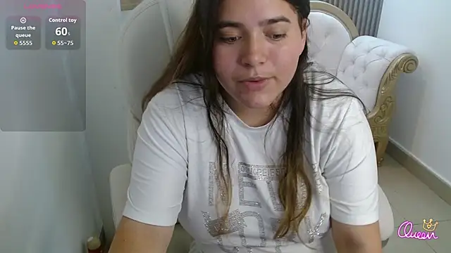 Snapshot of Laurha_ chatting on 05.21.26 Laurha online show from 05.21.26