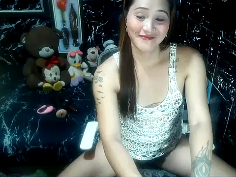 Snapshot of expensivecandy69 chatting on 06.03.26 expensivecandy69 online show from 06.03.26