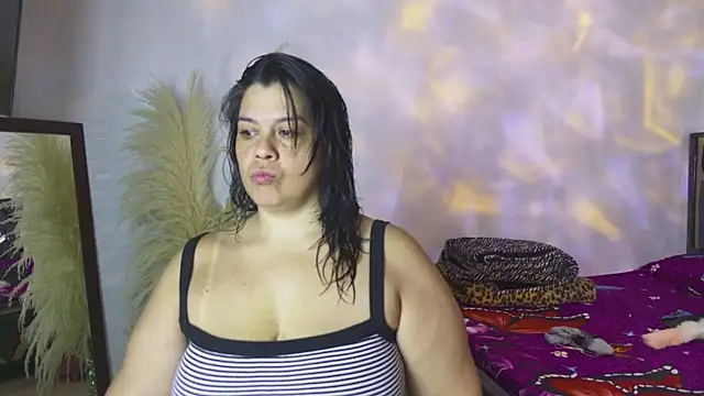 Snapshot of Martina_Foxy01 chatting on 06.21.26 Martina Foxy01 online show from 06.21.26
