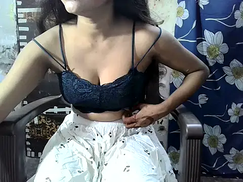 Lovely Pandey online show from 07.05.26