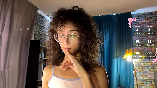 CurlyWinx online show from 06.10.26