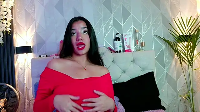 Snapshot of Zaira_bonny chatting on 06.06.26 Zaira bonny online show from 06.06.26