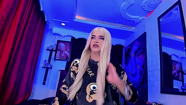 Mia Colucci25 online show from 06.27.26